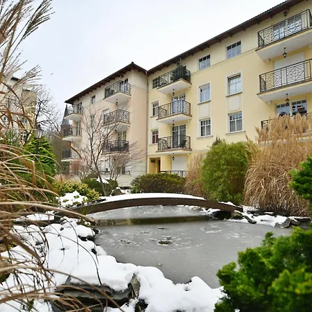 Spacious Apartment Victus With Parking And Balcony In Sopot By Noclegi Renters דירה סופוט
