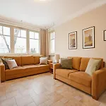 Апартаменты Spacious Victus With Parking And Balcony In By Renters