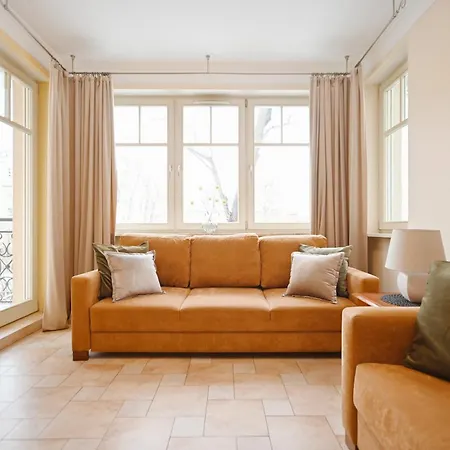 Victus Apartamenty, Daria Luiza *